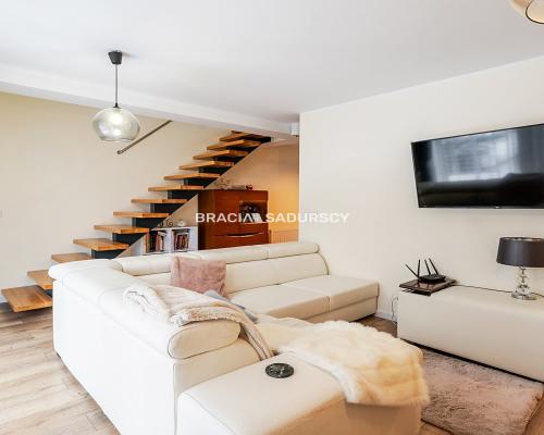 4-pok ul.Petrażyckiego/m.park.