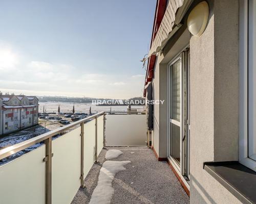 Sprzedam 3 pokoje, balkon, prywatne miejsce post.