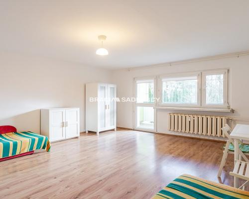 Sprzedam mieszkanie 62m2 z dużą piwnicą (3pok)