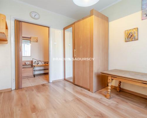 3 pok z osobną kuchnią os. Strusia