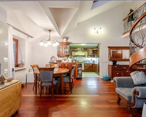 Stare Dębniki / blisko Parku / 5 pokoi /do remontu