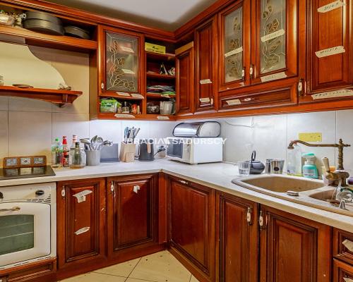 Stare Dębniki / blisko Parku / 5 pokoi /do remontu