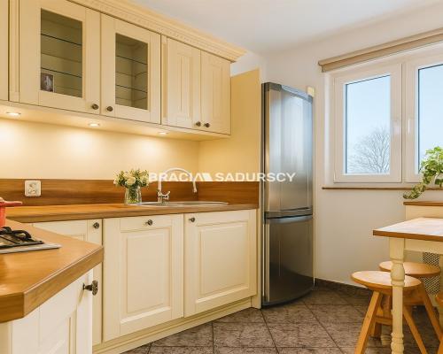 3-pok, ul. Kobierzyńska, super lokalizacja