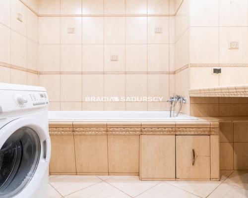 3-pok, ul. Kobierzyńska, super lokalizacja