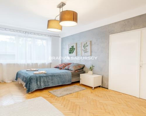 Stare Podgórze, 2 pokoje + kuchnia/balkon