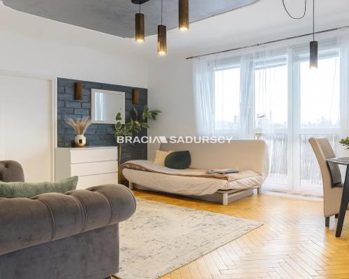 Stare Podgórze, 2 pokoje + kuchnia/balkon