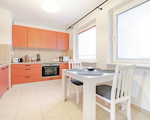 SłONECZNE, 1-POKOJOWE W ATRAKCYJNEJ LOKALIZACJI