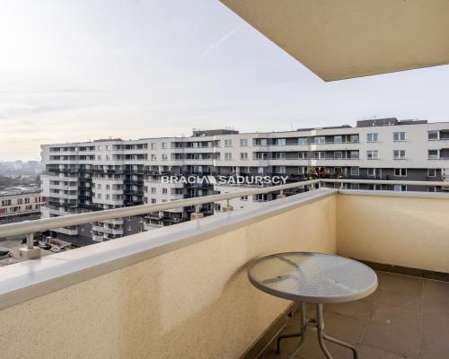 3 pok z osobną kuchnią - 29 Listopada.