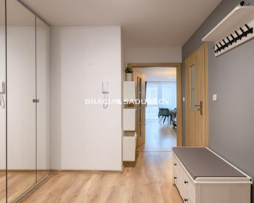 2 pok(oddzielne)48m2 z jana kuchnia po remoncie!