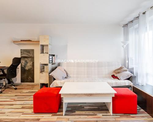 2 pokoje z ogródkiem na Dębskiego