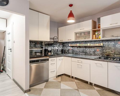 2 pokoje/dobra cena/Kozłowek/blisko tramwaj