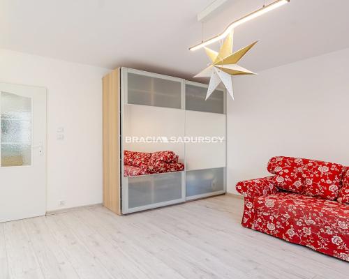 Fajne 2 pokojowe z dużym balkonem- 29. Listopada.