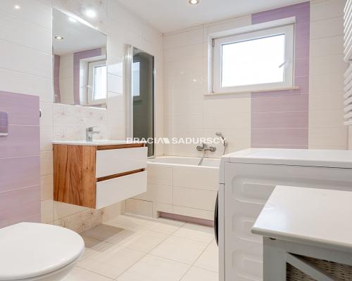 Fajne 2 pokojowe z dużym balkonem- 29. Listopada.