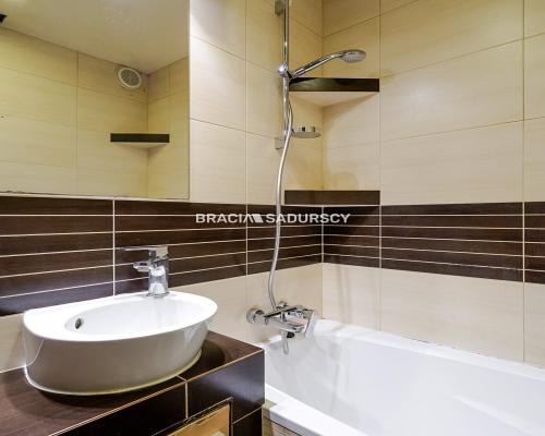 3pok (oddzielne) ok 45,5m2 os.Podwawelskie