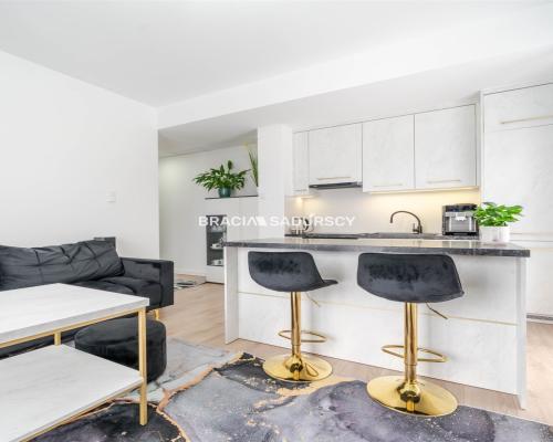 Atrakcyjne 3-pokojowe mieszkanie 46 m² – Zawada