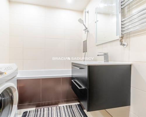 Ustawne 2 pokoje po remoncie łazienki!