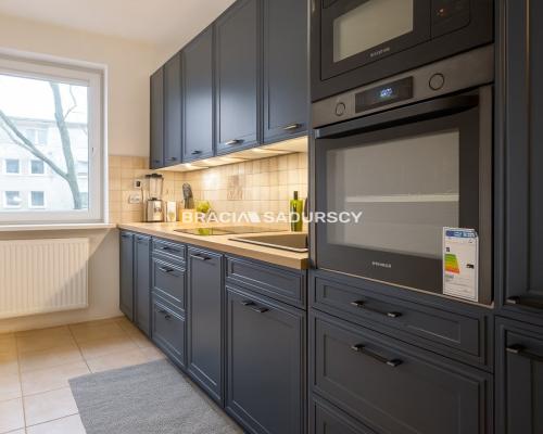 3 pokoje + balkon, 56 m² – idealne na start!