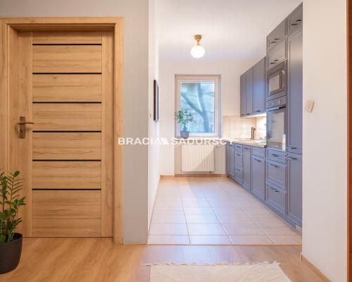 3 pokoje + balkon, 56 m² – idealne na start!