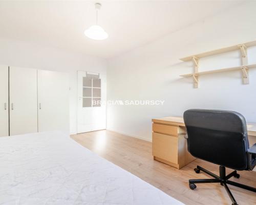 64m2 4 pok+ os kuchnia balkon Bronowice