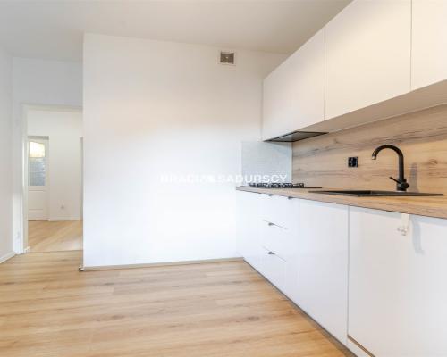 64m2 4 pok+ os kuchnia balkon Bronowice