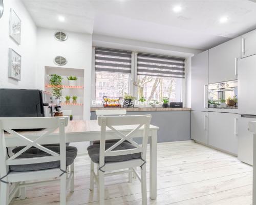 Komfortowe 2-pokojowe mieszkanie – centrum Skawiny