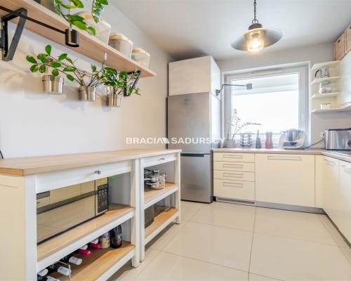 2 pokojowe mieszkanie z pięknym widokiem, 2xloggia