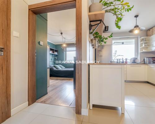 2 pokojowe mieszkanie z pięknym widokiem, 2xloggia