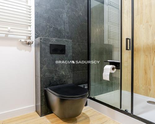 3 pokoje z ogródkami i wysokimi sufitami 3,2 m