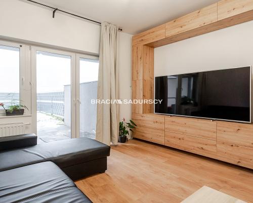 3 pokoje z ogródkami i wysokimi sufitami 3,2 m