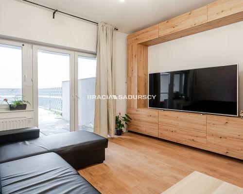 3 pokoje z ogródkami i wysokimi sufitami 3,2 m