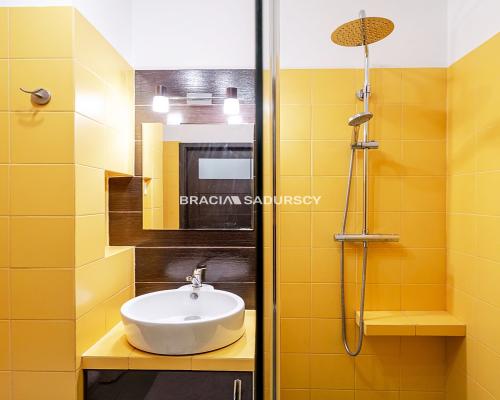 Przestronne mieszkanie z balkonem – ul. Przewóz