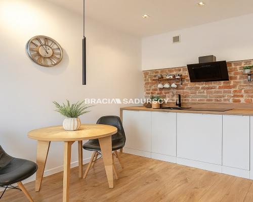 2 pokoje - Os. Urocze - 489 tysięcy