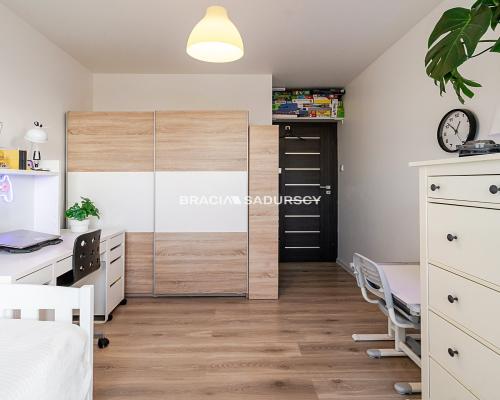 widokowe 2 pok.+kuchnia, Płaszów, tramwaj na najem