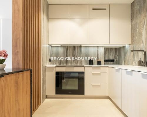 Wola Justowska apartament z miejscem postojowym