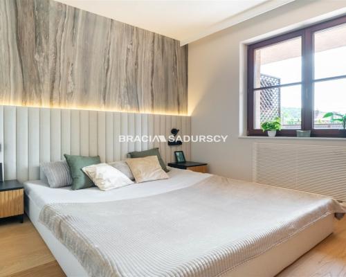 Wola Justowska apartament z miejscem postojowym