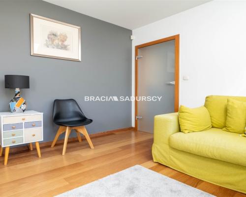 Super lokalizacja, dobra cena, 5 pokoi na Woli!