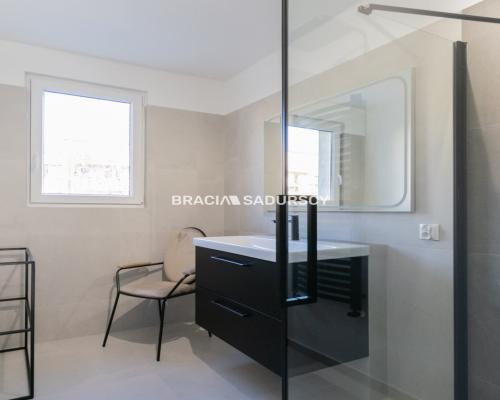 3 pokoje, Prokocim, komunikacja