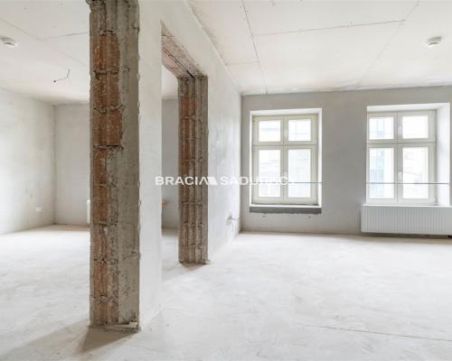 Mam na sprzedaż  idealne mieszkanie z jedną sypialnią na start lub pod inwestycje, w standardzie deweloperskim,  na ul. Kalwary