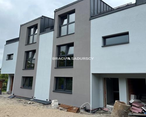 Ruczaj, mieszkanie z ogródkiem, 3 pokoje, parking