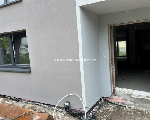 Ruczaj, mieszkanie z ogródkiem, 3 pokoje, parking