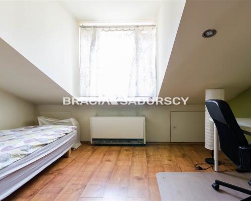 Eleganckie mieszkanie w zabytkowej kamienicy