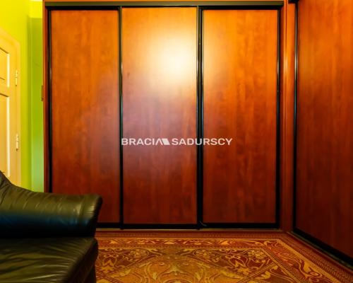 Połowa domu, ogródek, rewelacyjna lokaliazacja