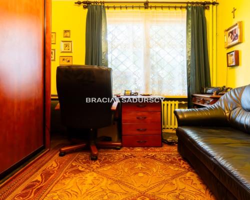 Połowa domu, ogródek, rewelacyjna lokaliazacja