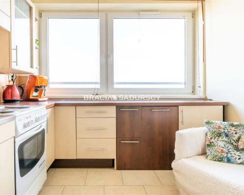 Panoramiczne 2-pokojowe mieszkanie z loggią !