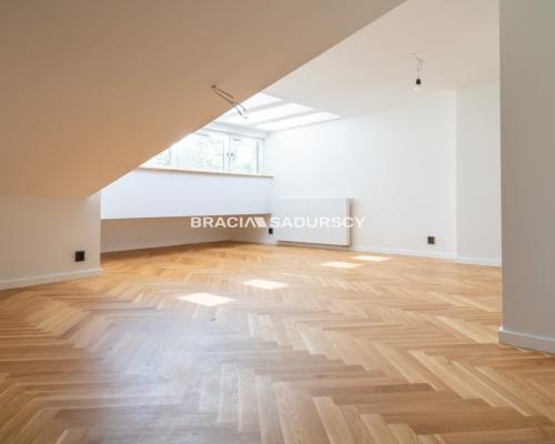 Krakowska Wenecja: Twój Nowy Dom w Sercu Kultury!