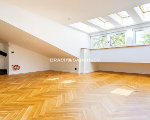 Krakowska Wenecja: Twój Nowy Dom w Sercu Kultury!