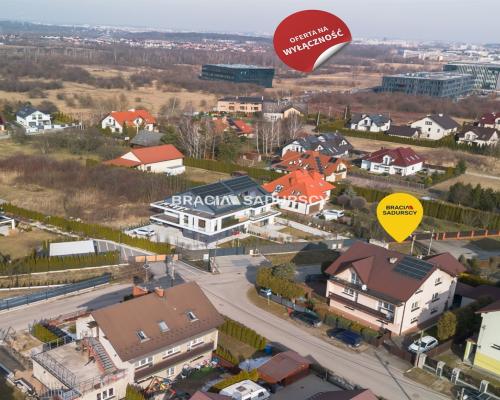 Duże mieszkanie, balkon, ogród,  blisko tramwaj