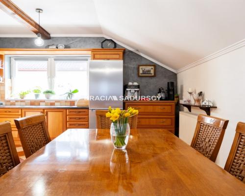 Duże mieszkanie, balkon, ogród,  blisko tramwaj