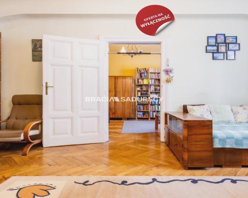 Stare Miasto: atrakcyjne 3pok, zabytkowa kamienica