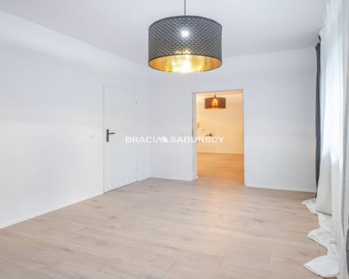 Bronowice, 2 pokoje mieszkanie lub gabinet